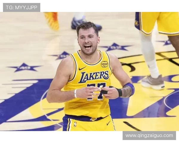 东契奇复出砍下44分 湖人逆转灰熊成功收获胜利